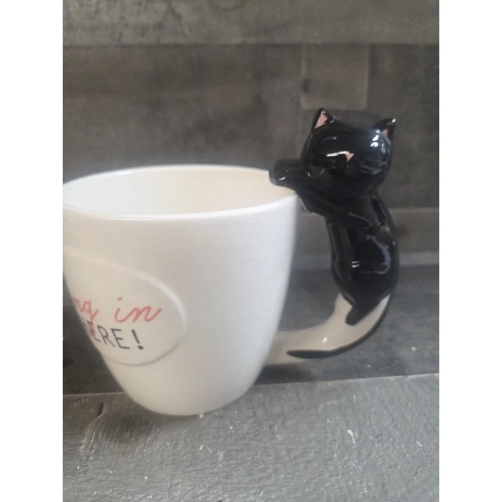 Boston Warehouse Black Cat Mug 'Hang In There' 5"H - Picture 2 of 8